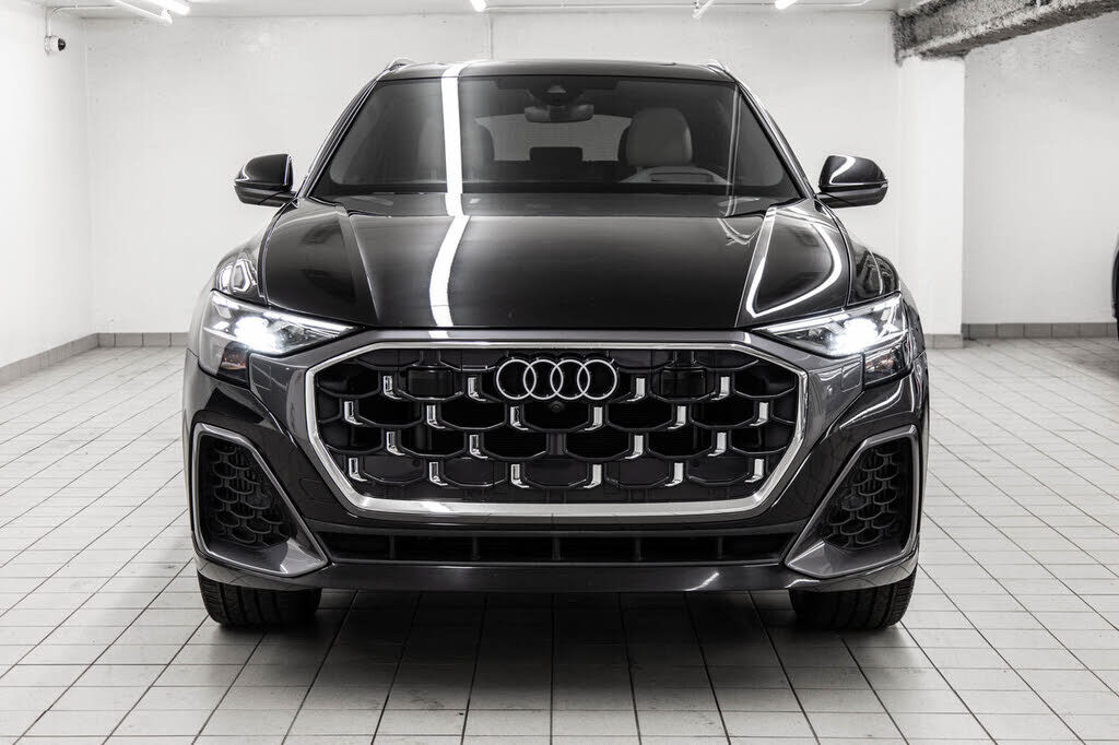 2024 Audi Q8
