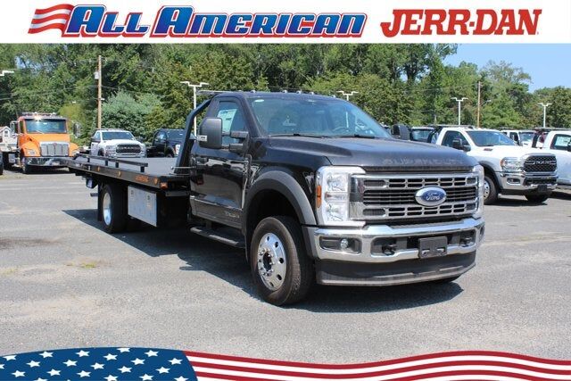 2025 FORD F-550