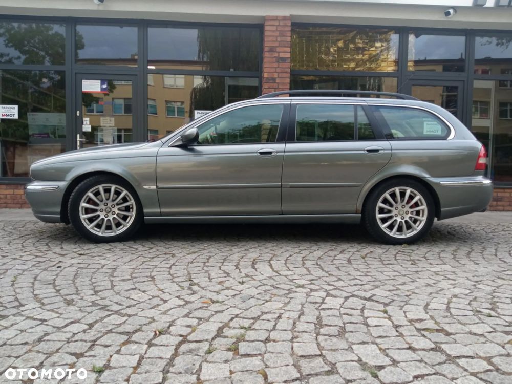 Jaguar X-Type