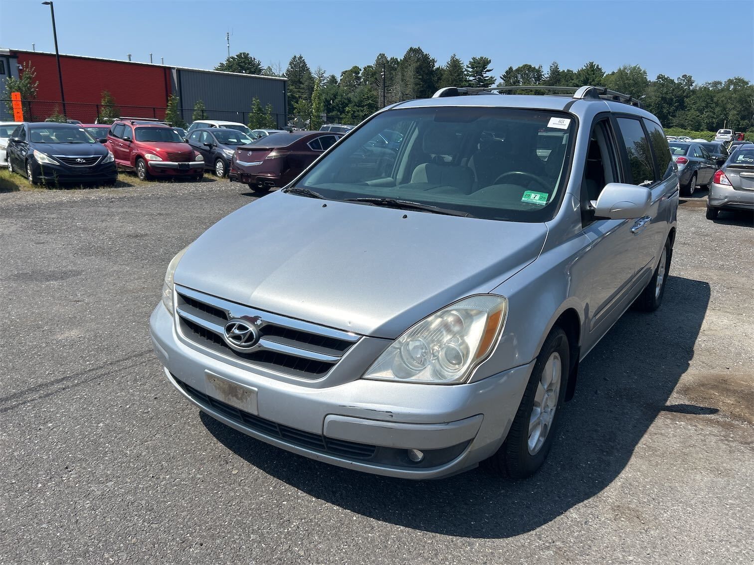 Hyundai Entourage