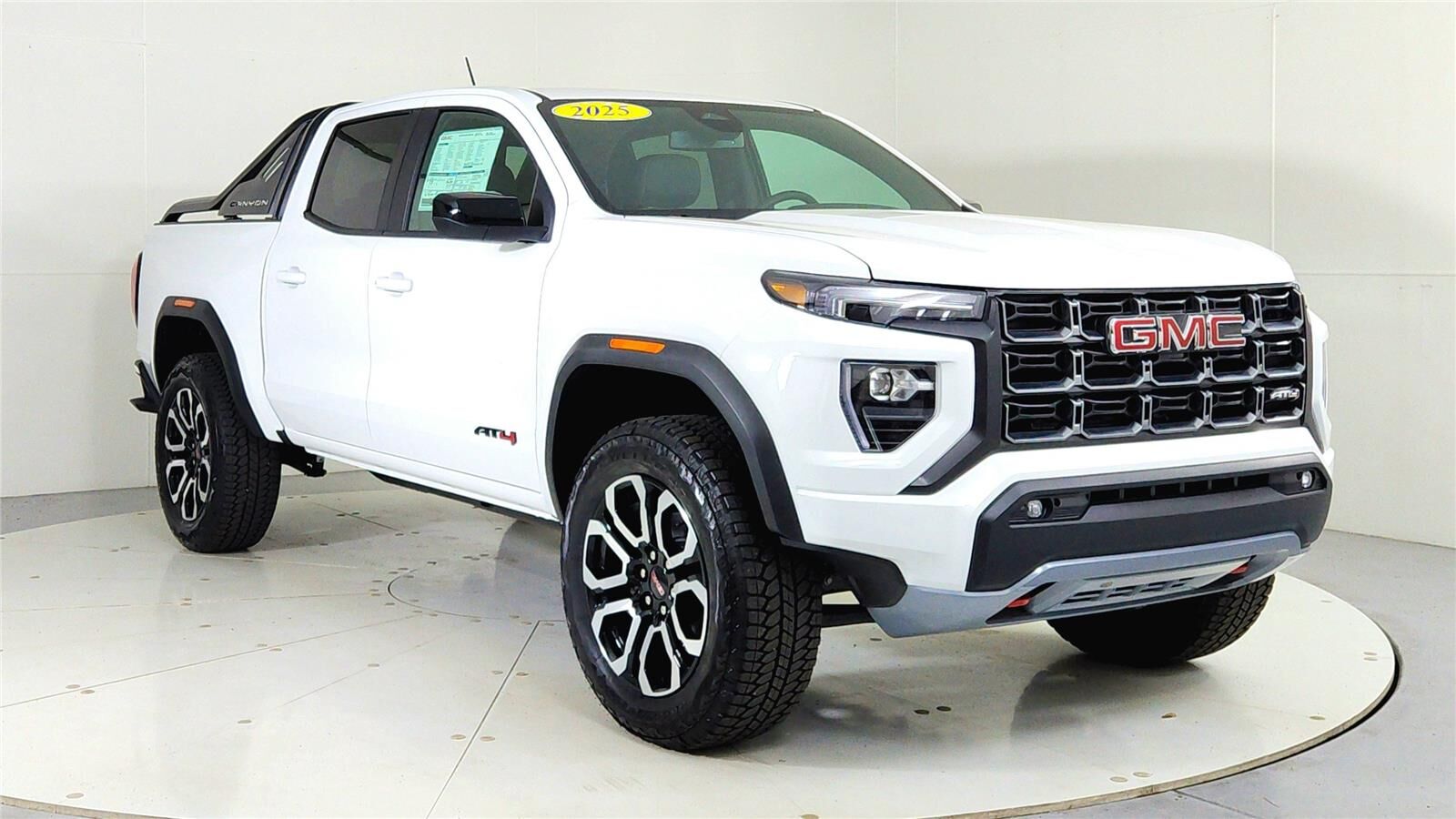 2025 GMC Canyon