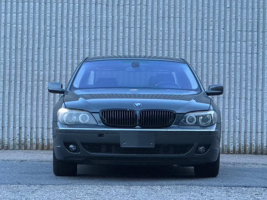 BMW 750i