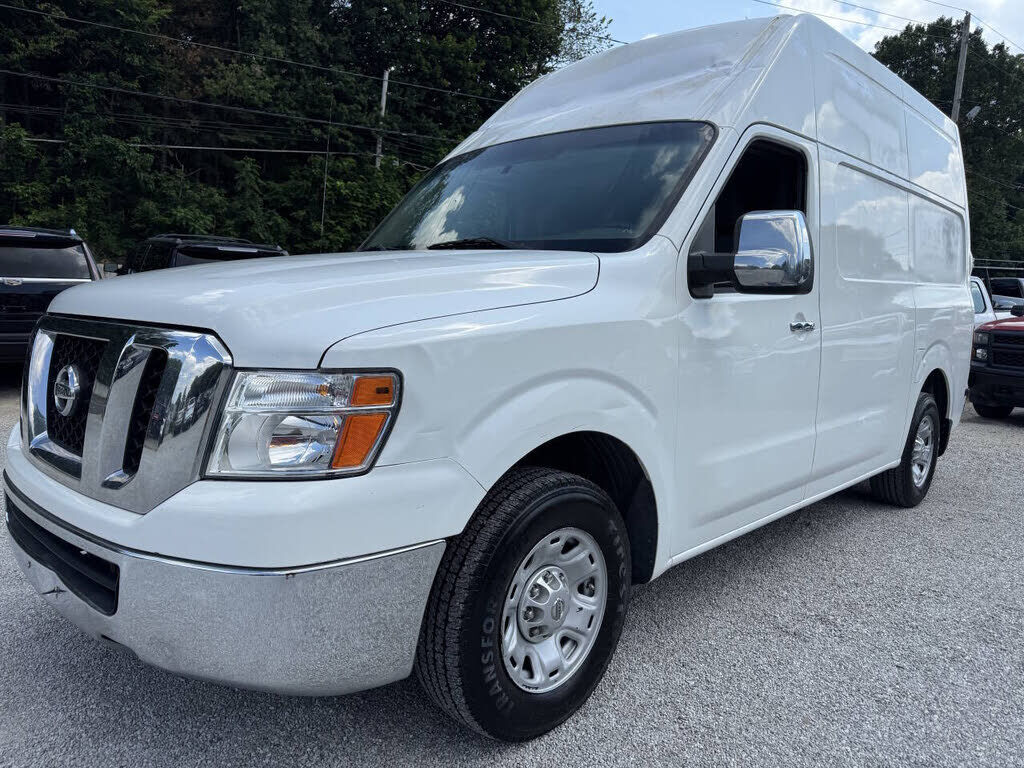 Nissan NV