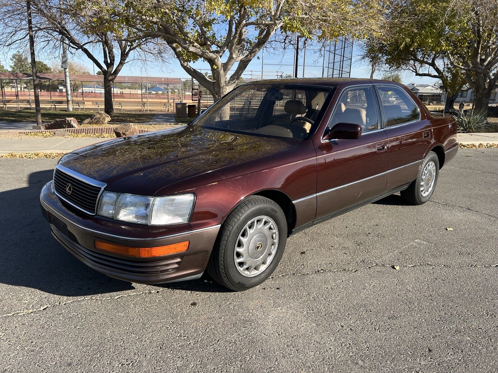 Lexus LS