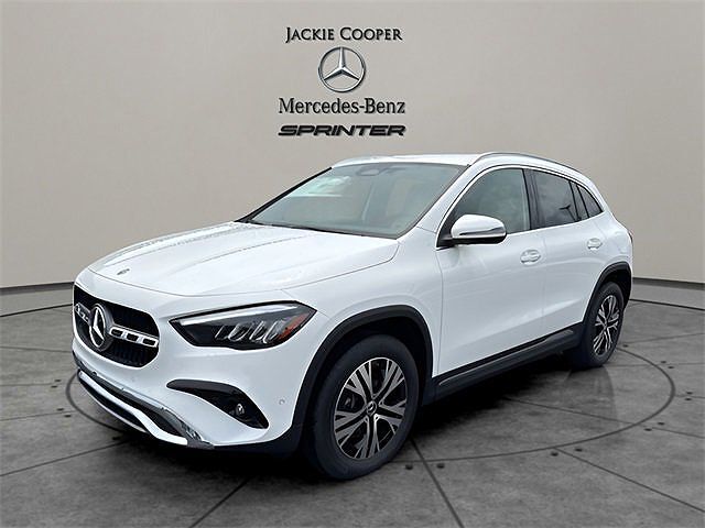 2025 MERCEDES-BENZ GLA-Class