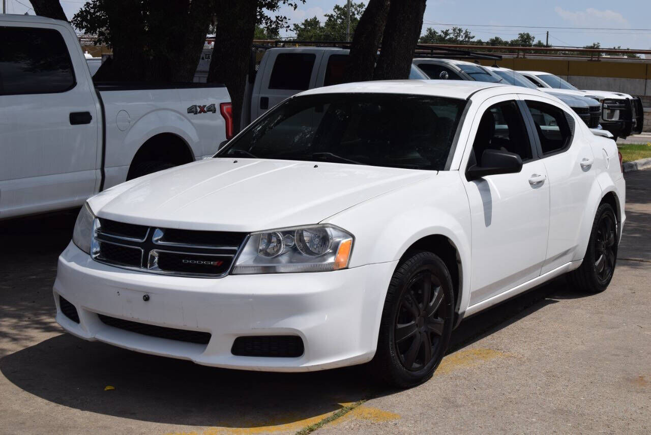2014 DODGE Avenger