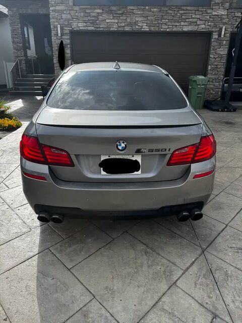 BMW 550i