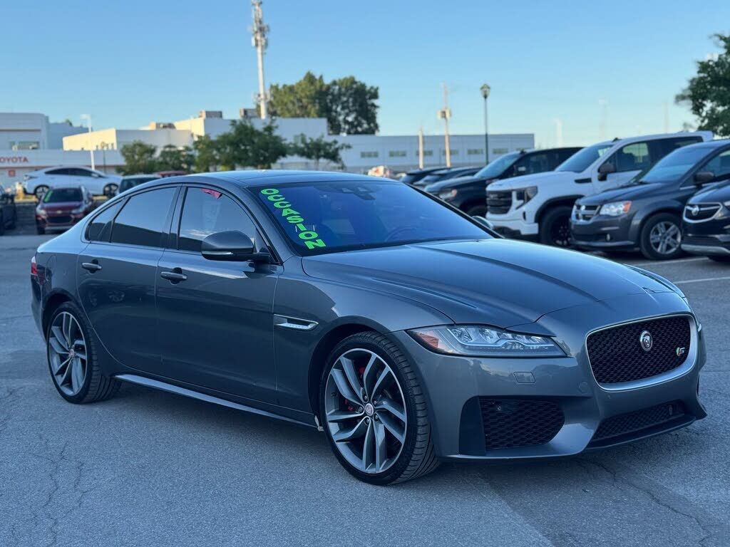 Jaguar XF