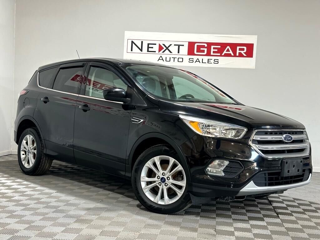 2017 FORD Escape