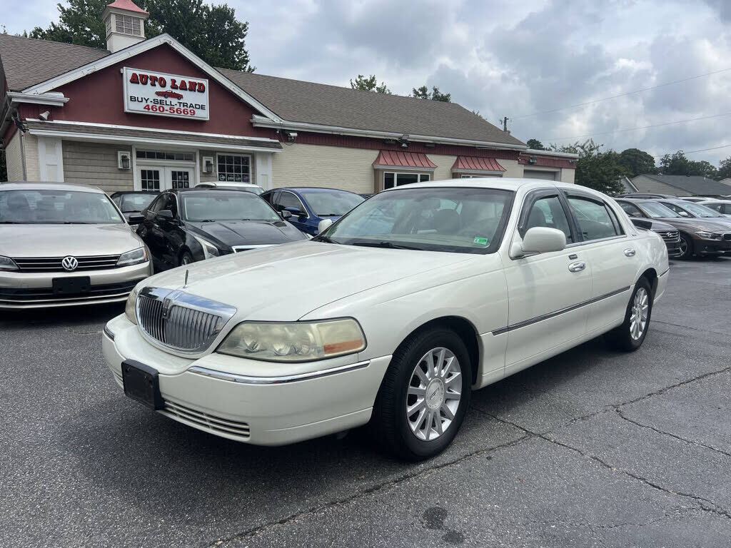 Lincoln Town Car