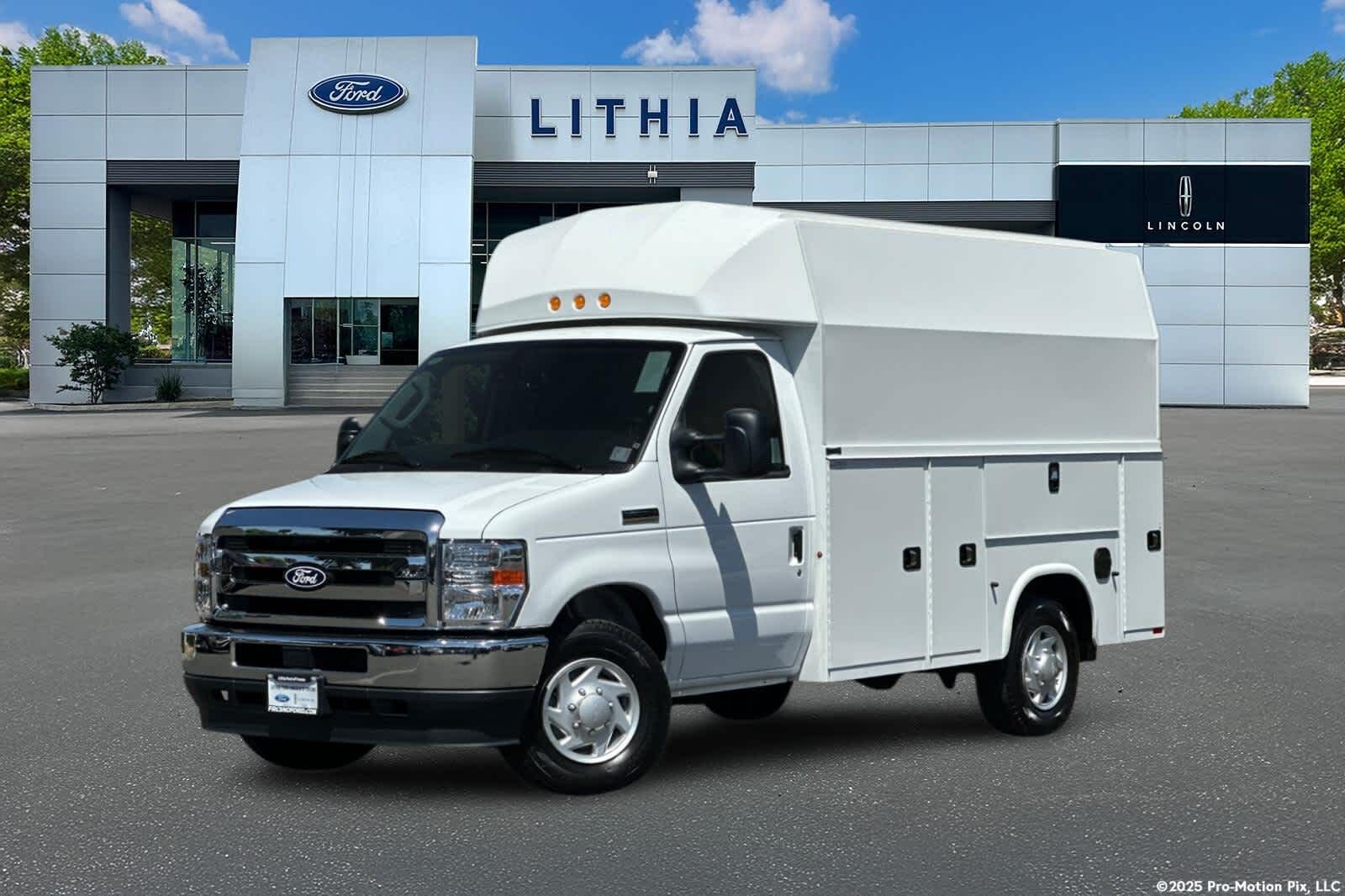 2026 FORD E-350