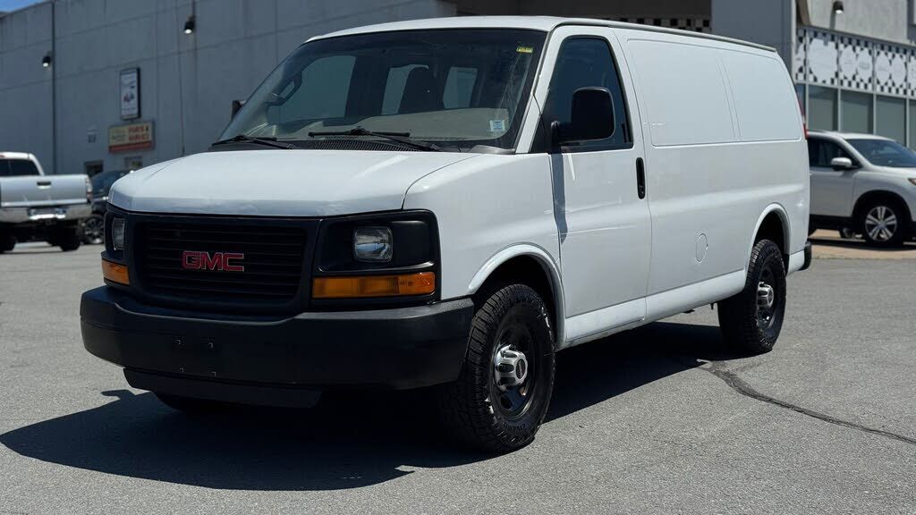 GMC Savana