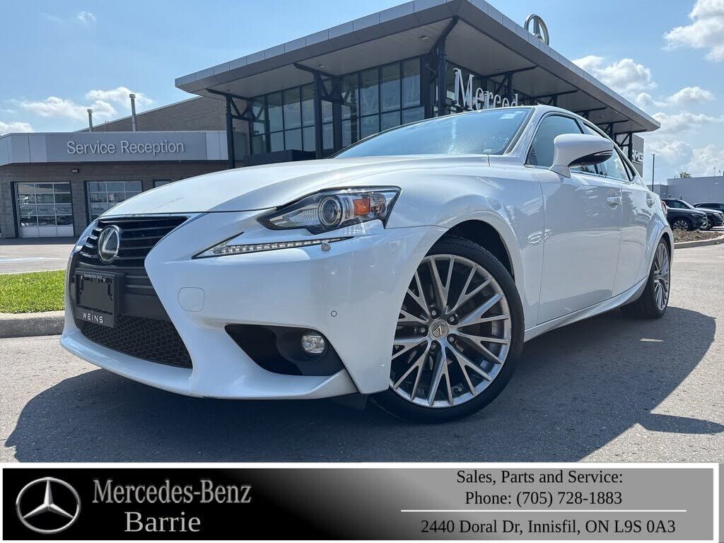 Lexus IS