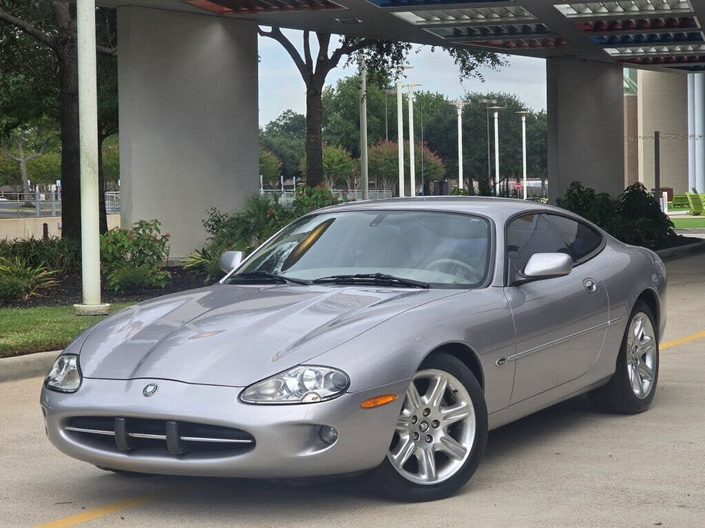 Jaguar XK8