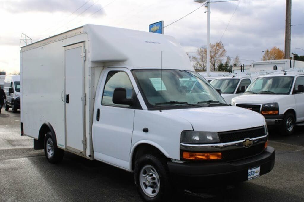 2021 CHEVROLET Express