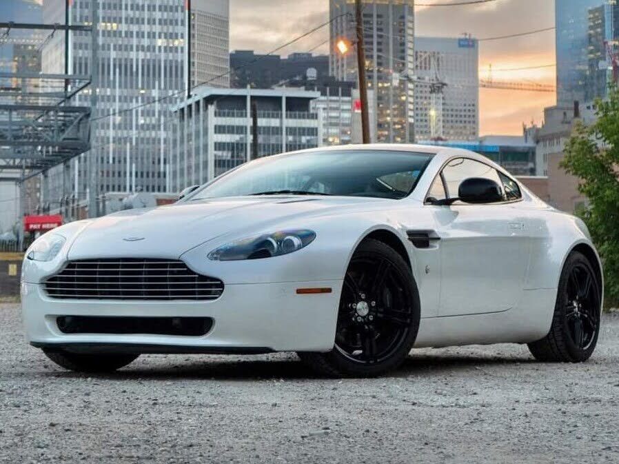 Aston Martin V8 Vantage