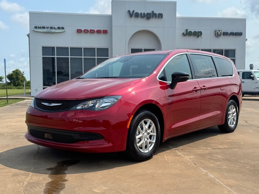2025 CHRYSLER Voyager