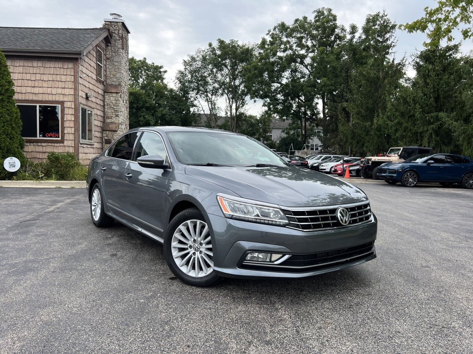 2016 VOLKSWAGEN Passat