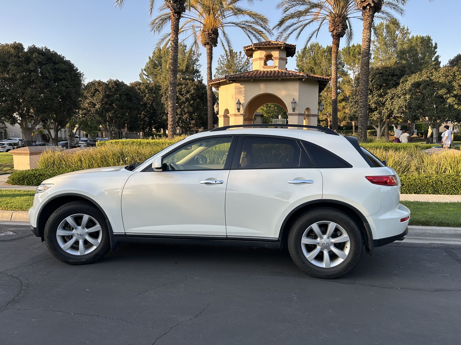 Infiniti FX35