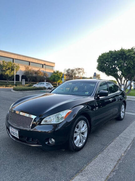 Infiniti M37