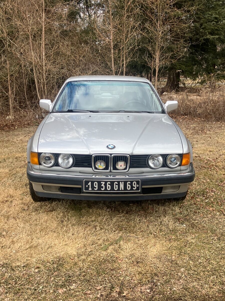 BMW 735i