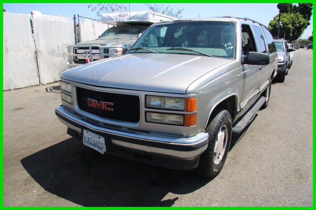 GMC Suburban