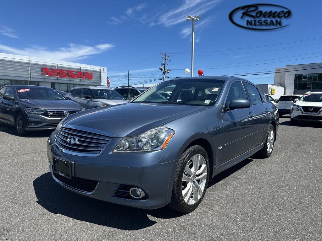 Infiniti M35