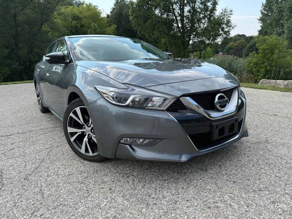 Nissan Maxima
