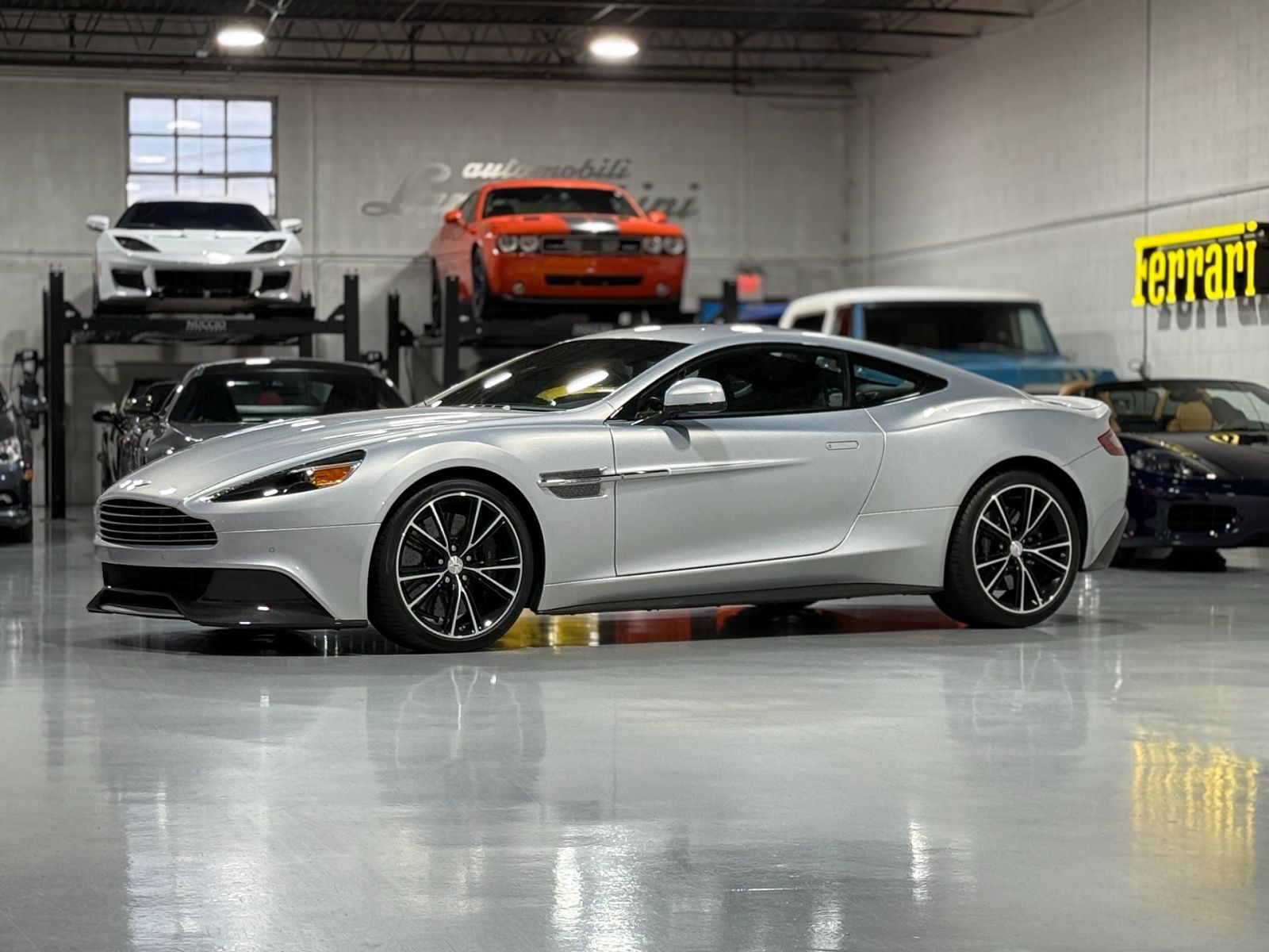 Aston Martin Vanquish