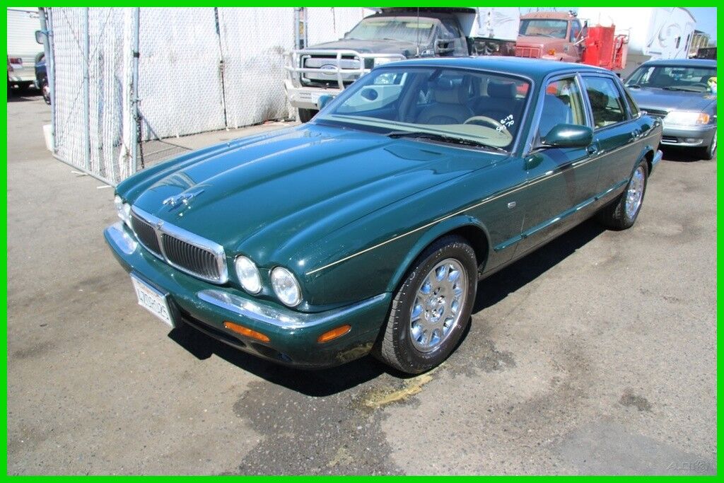 Jaguar XJ8