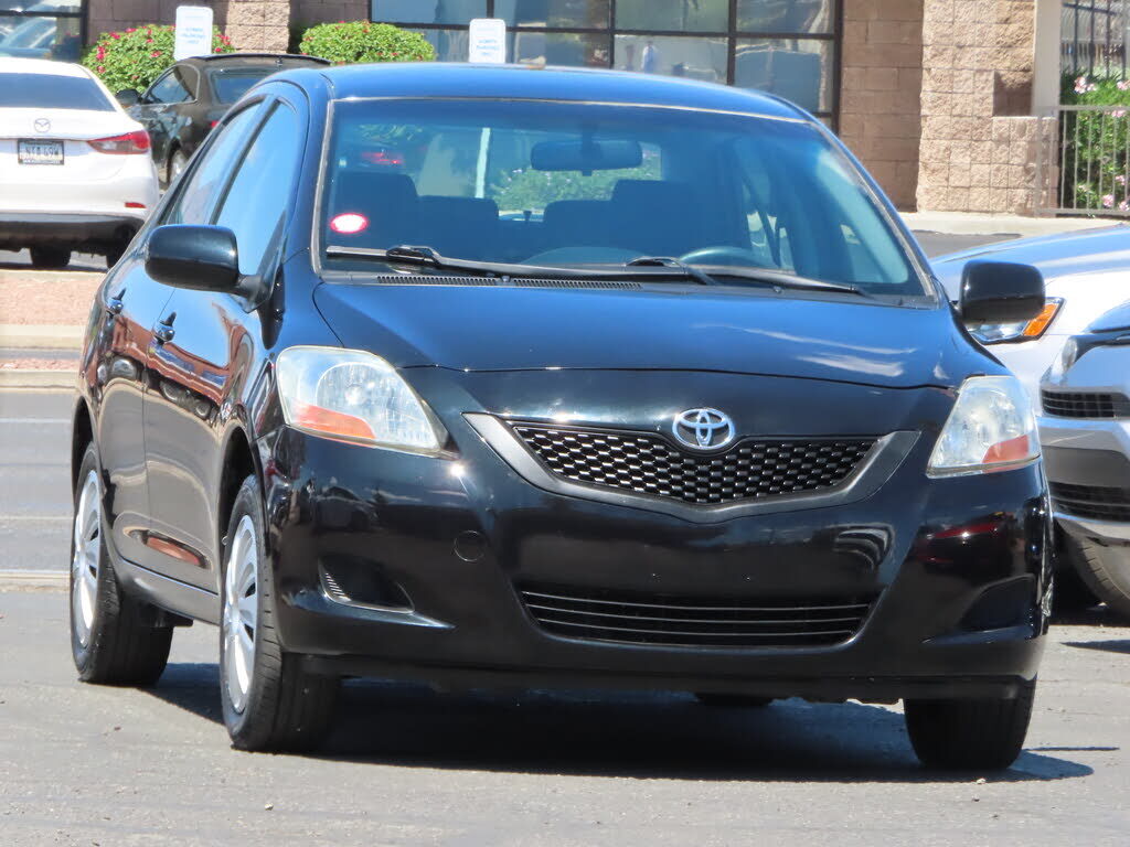2010 TOYOTA Yaris
