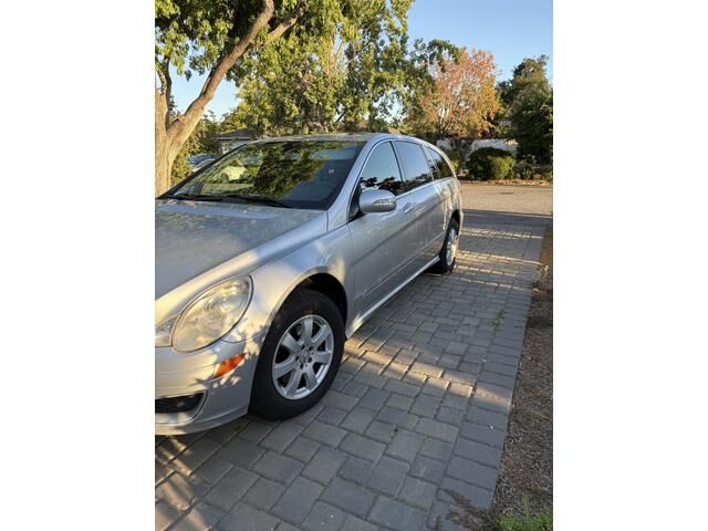 Mercedes-Benz R-Class