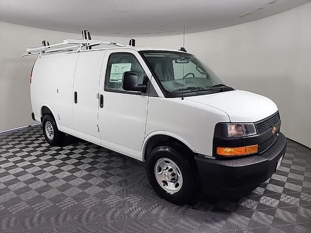 2025 CHEVROLET Express