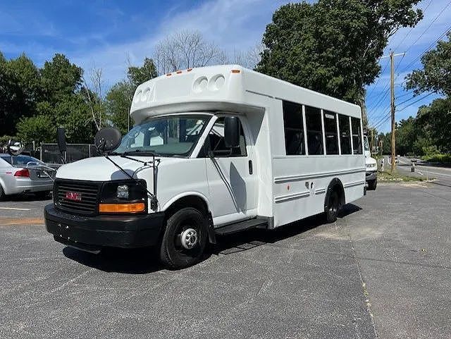 GMC Savana