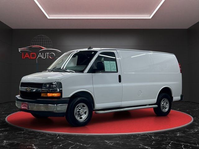 2023 CHEVROLET Express