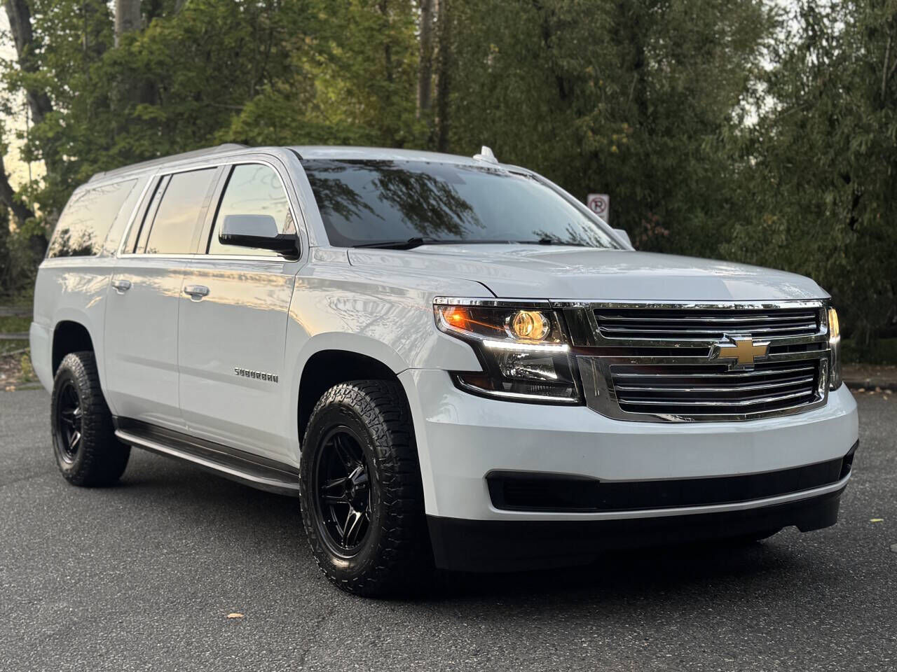 2018 CHEVROLET Suburban