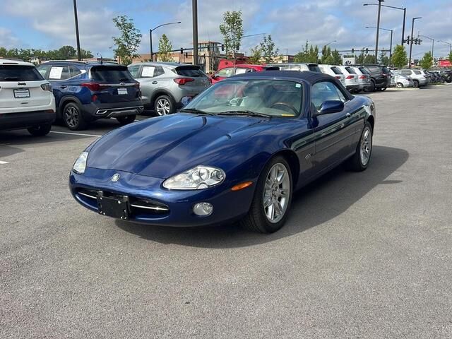 Jaguar XK8