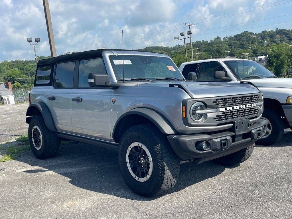 2023 FORD Bronco