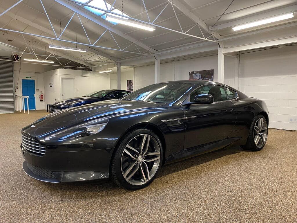 Aston Martin DB9