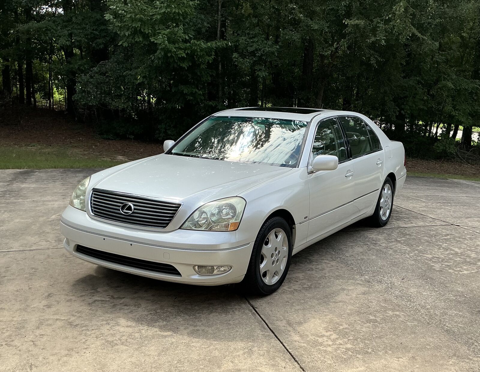 Lexus LS