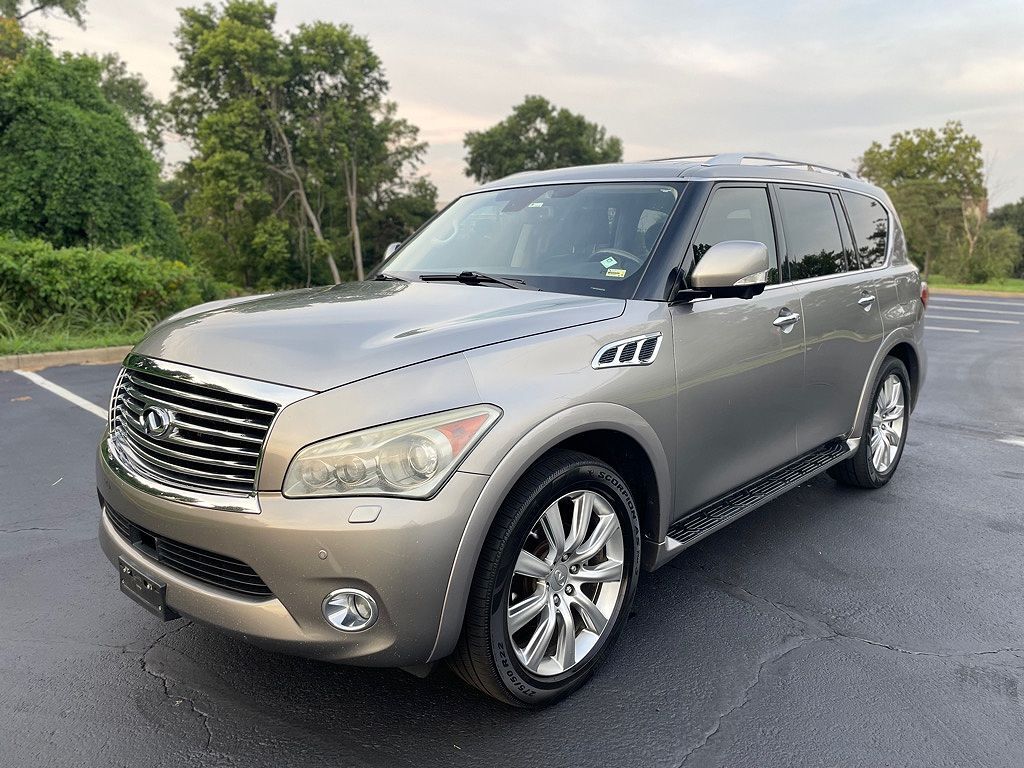 Infiniti QX56