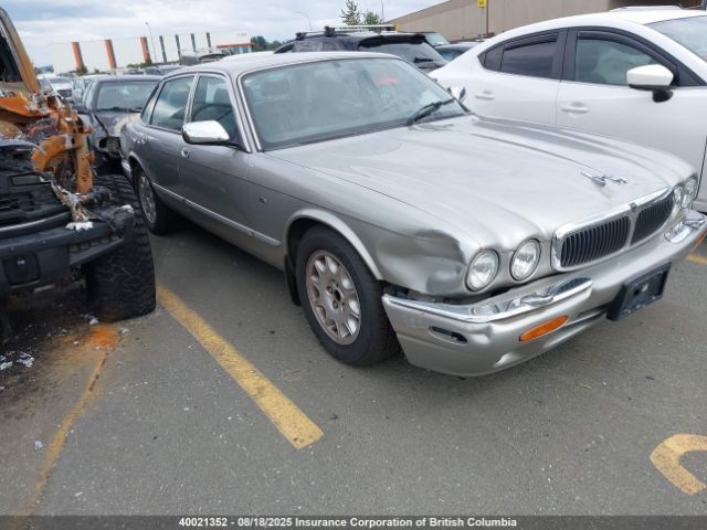 Jaguar XJ8
