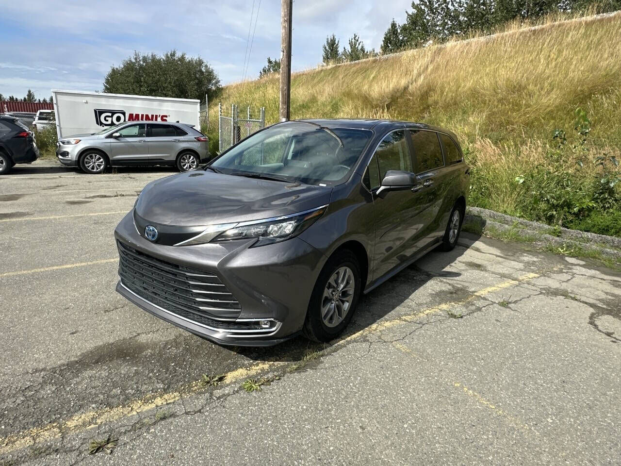 2024 TOYOTA Sienna