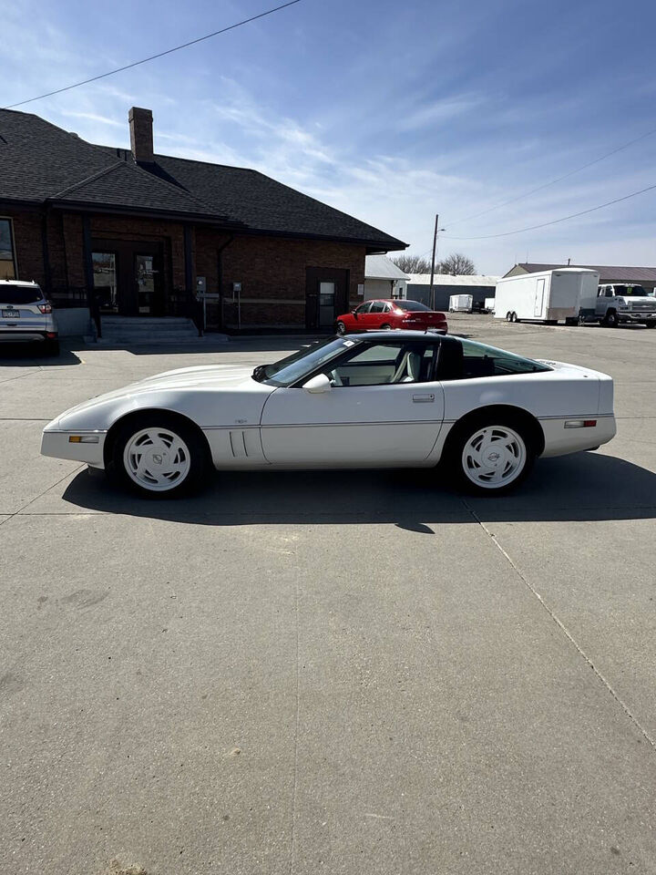 1988 CHEVROLET Corvette