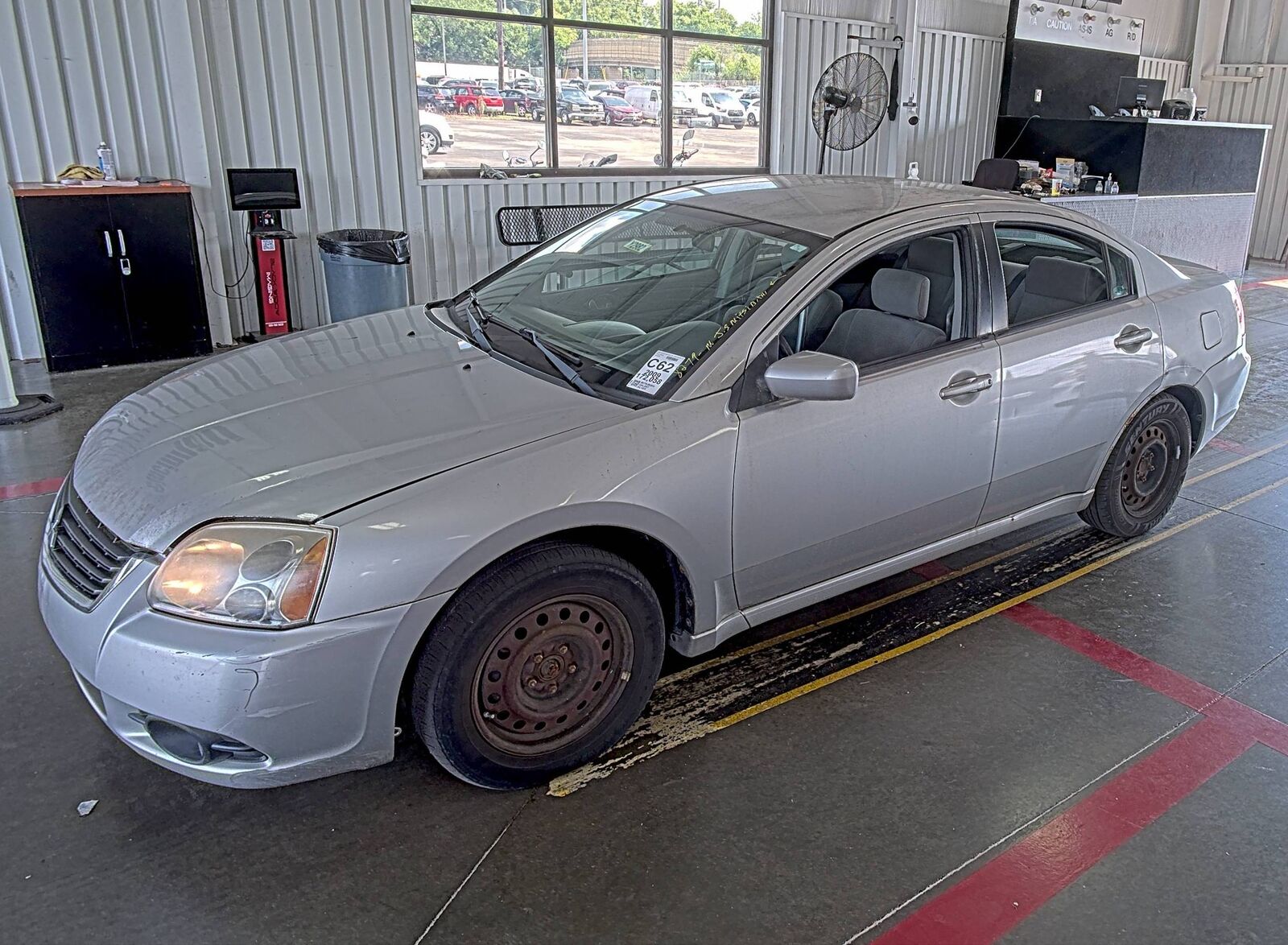 Mitsubishi Galant