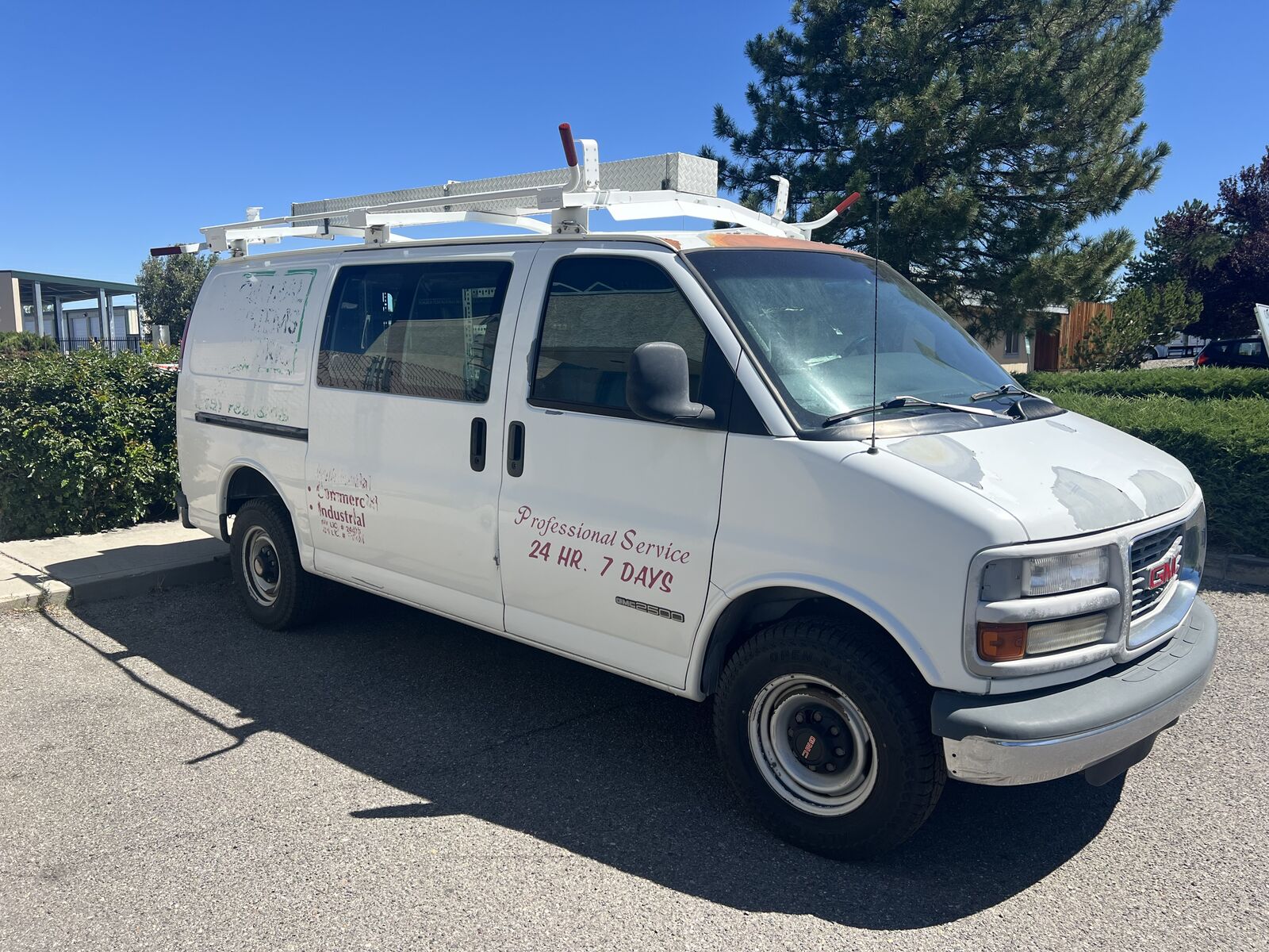 GMC Savana
