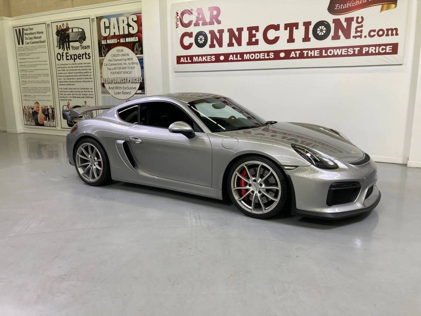 2016 PORSCHE Cayman