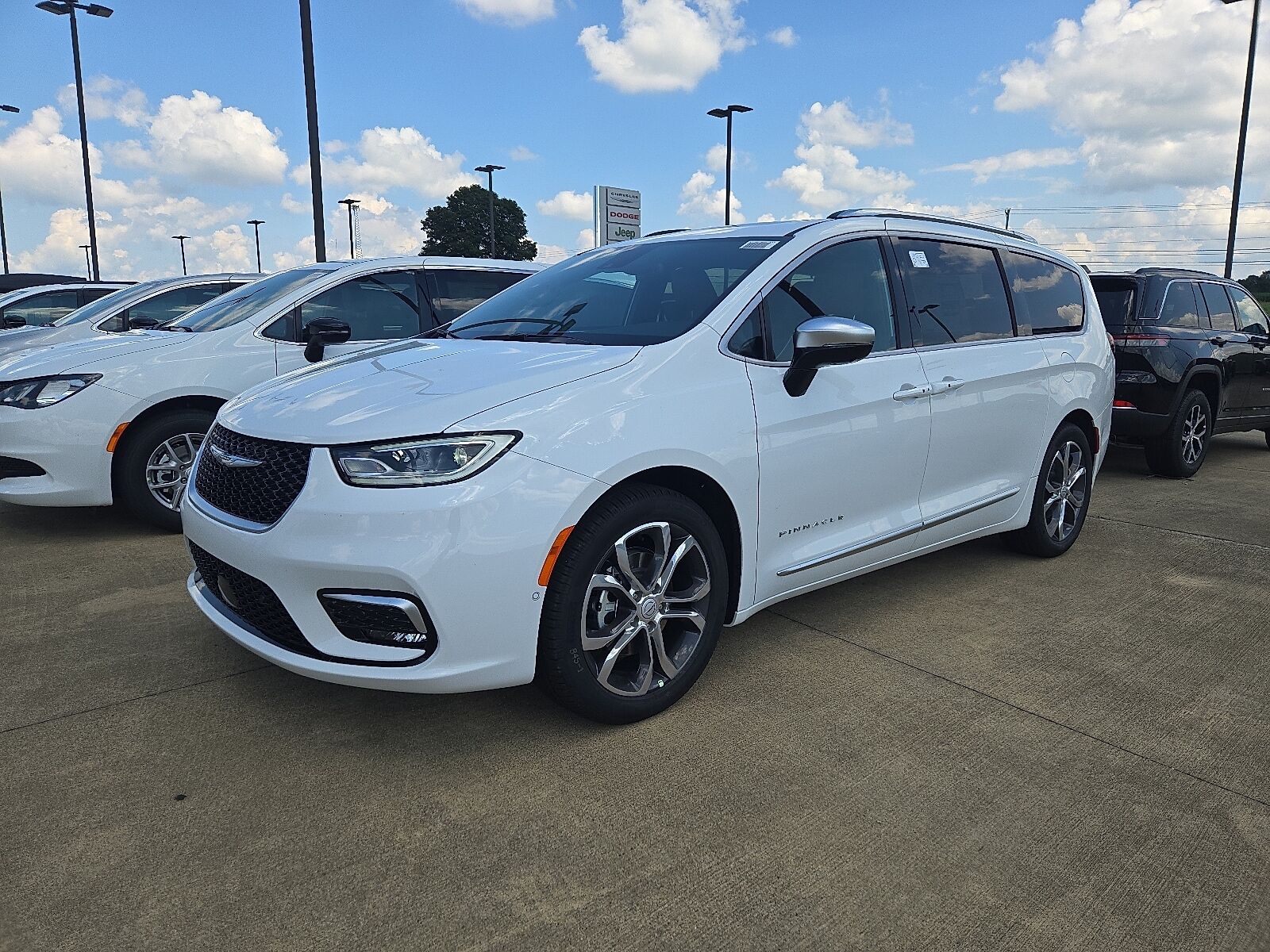 2026 CHRYSLER Pacifica