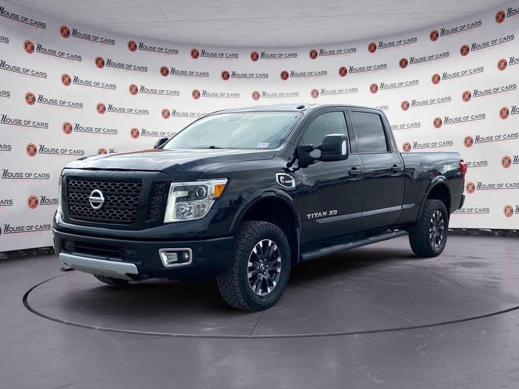 Nissan Titan