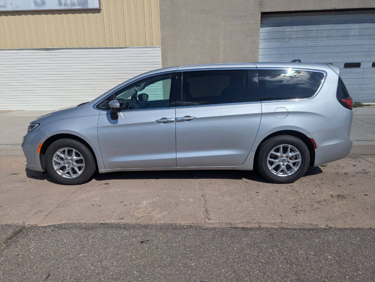 2023 CHRYSLER Pacifica